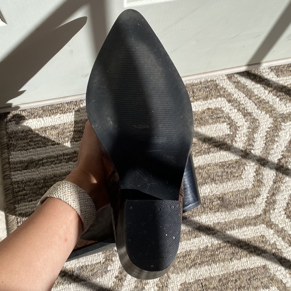 Croc Boot - Picture 3 of 4